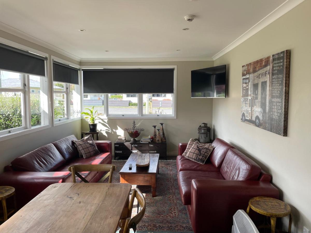 Piopio Fatowl Motel, Bar & Eatery מראה חיצוני תמונה